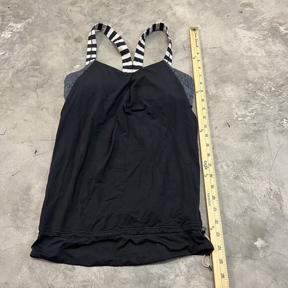 Lululemon Rest Less Tank Black And White Size 6 Built in Bra - Picture 6 of 8